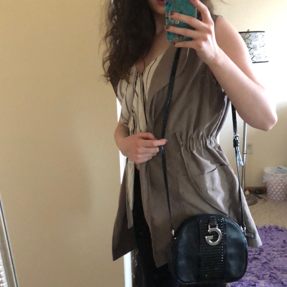 🆕GUESS🖤Black crossbody bag